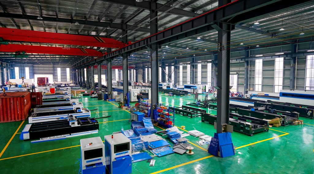 3015 సింగిల్ ప్లాట్‌ఫారమ్ ఫైబర్ లేజర్ మెటల్ కట్టింగ్ మెషిన్ 3000w రేకస్ IPG లేజర్ పవర్